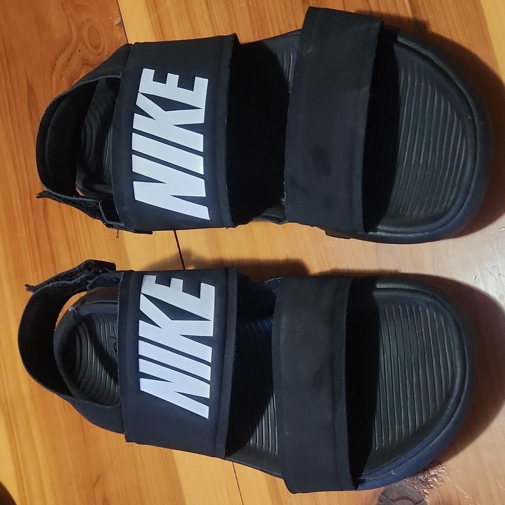Nike Sandles